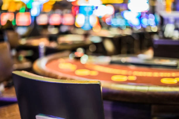 qqpalace login mobile app interface showing sportsbook markets and live-dealer games