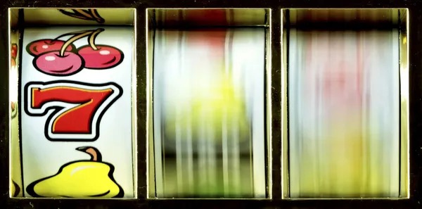 Arcade Games menu interface on qqpalace login platform